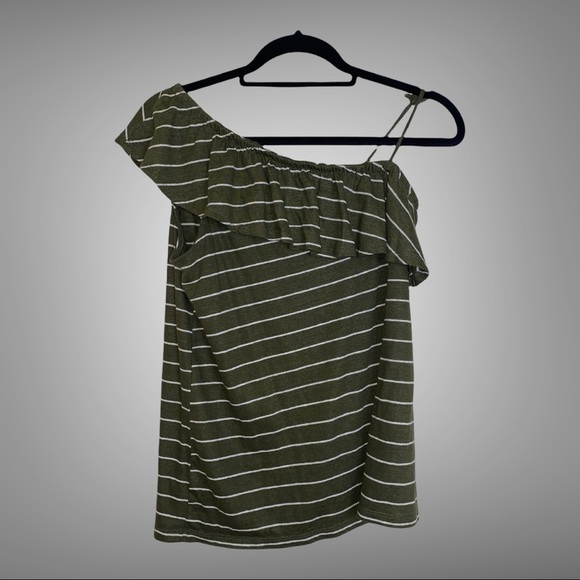 Old Navy Top - Picture 2 of 4